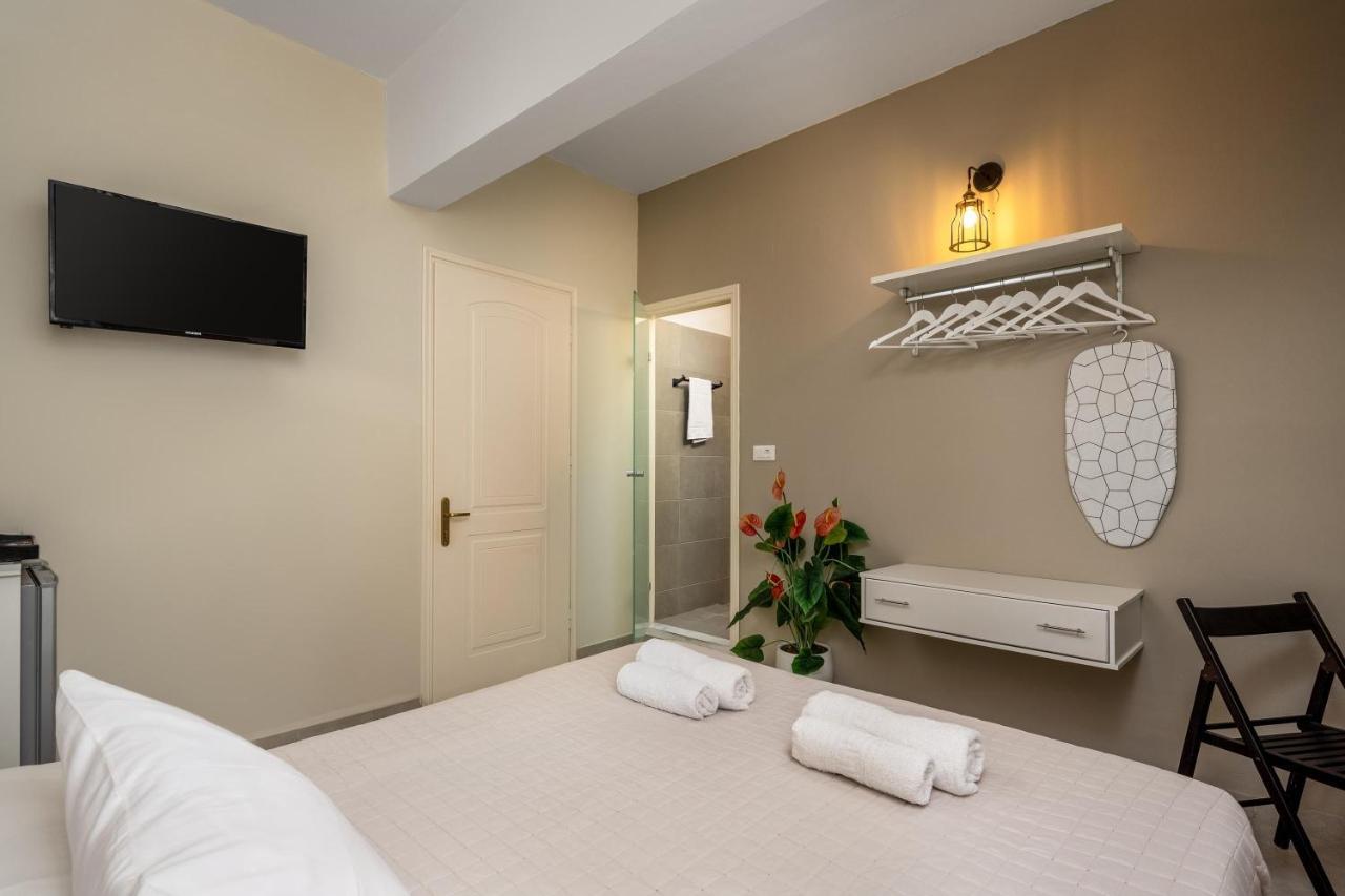 Maravelia'S Rooms Symi Exteriör bild