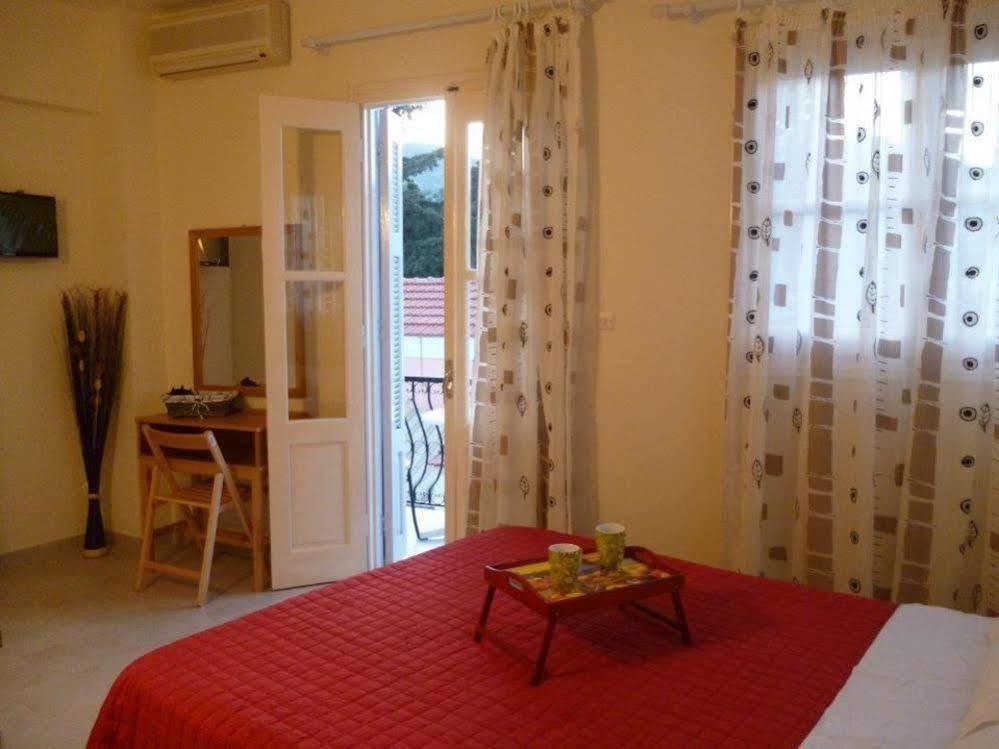 Maravelia'S Rooms Symi Exteriör bild